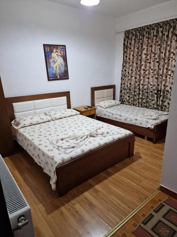 Hotel Restaurant Savoja Pogradec Zimmer foto