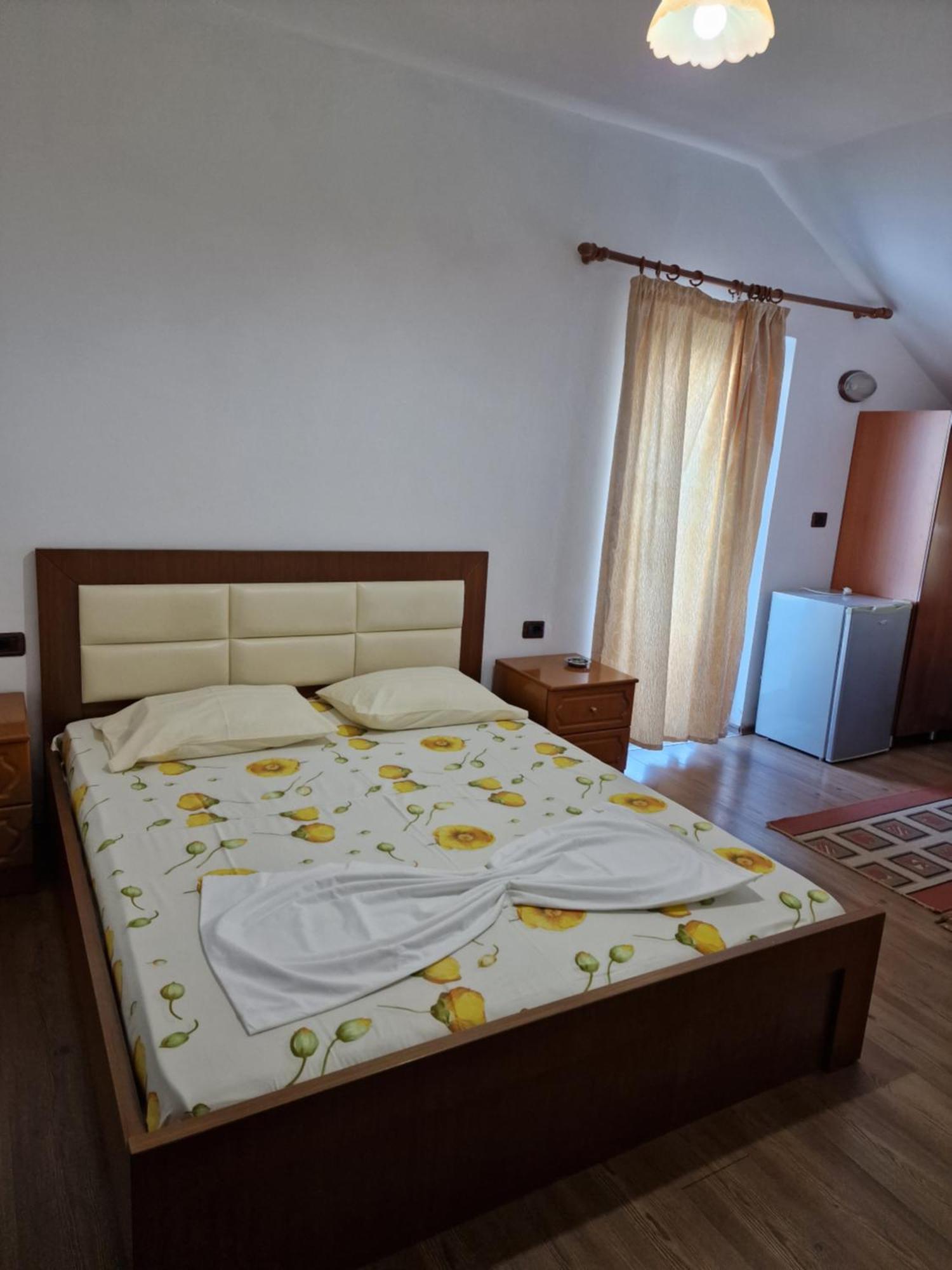 Hotel Restaurant Savoja Pogradec Zimmer foto